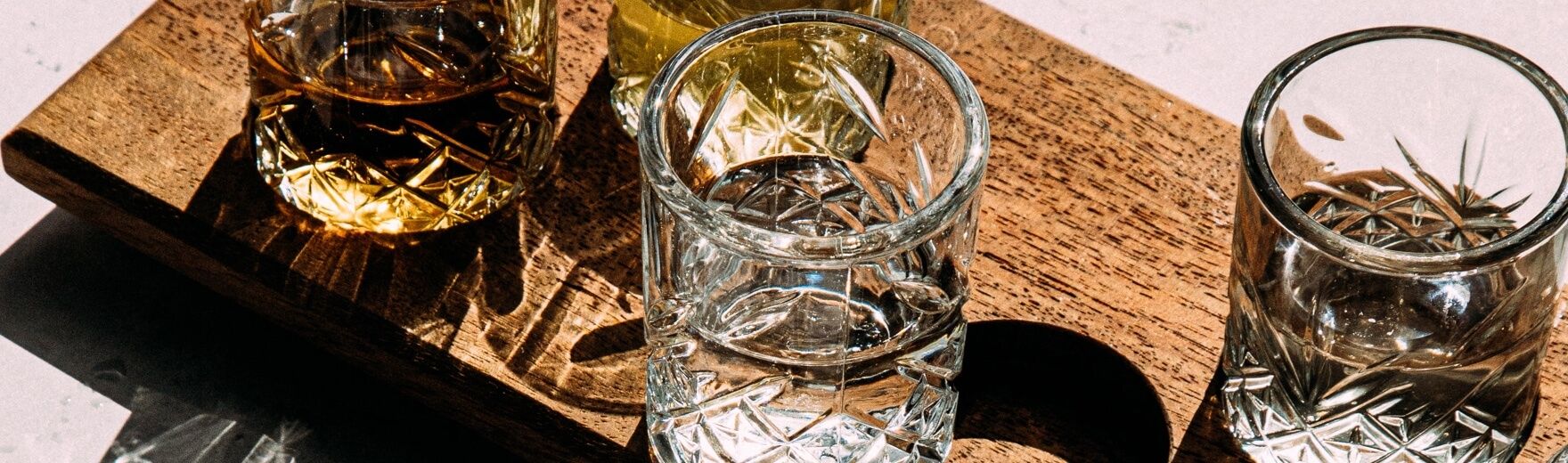 白酒行業解決方案-為白酒企業提供srm供應商管理、在線詢價、招投標平臺和企業商城，通過協同平臺，實現全程在線化自動化，幫助白酒企業應對產地管理復雜，包材齊套性難度大，全鏈路難追溯等難題。-pc-甄云科技